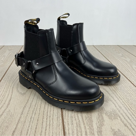 Dr. Marten's Wincox Smooth Leather Buckle Boots EU 37/L 6/M 5 Black $180
